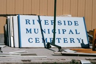 Riverside Cemetery